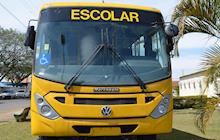 Secretaria de Educação recebe ônibus do Governo Federal pelo Programa Caminhos da Escola.